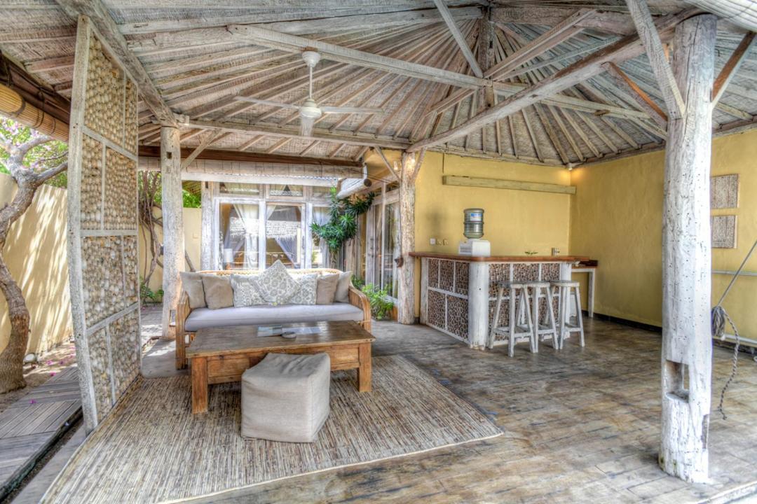 Les Villas Ottalia Yoga & Diving, Gili Meno Exterior photo